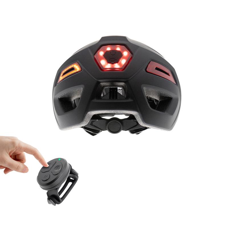 VENTUR Sport - Negro - Casco con luz + intermitentes